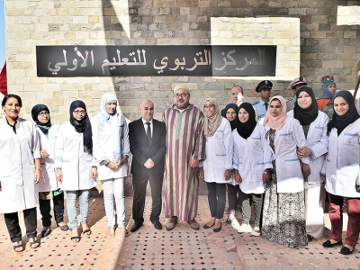 23 Septembre 2015 : SM le Roi inaugure le centre éducatif d’enseignement préscolaire à Bir Aharchoune